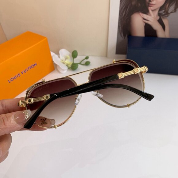 Louis Vuitton Women\'s Sunglasses main image 8